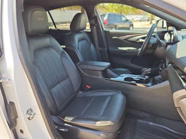 Used 2025 Buick Envista Avenir FWD image 19