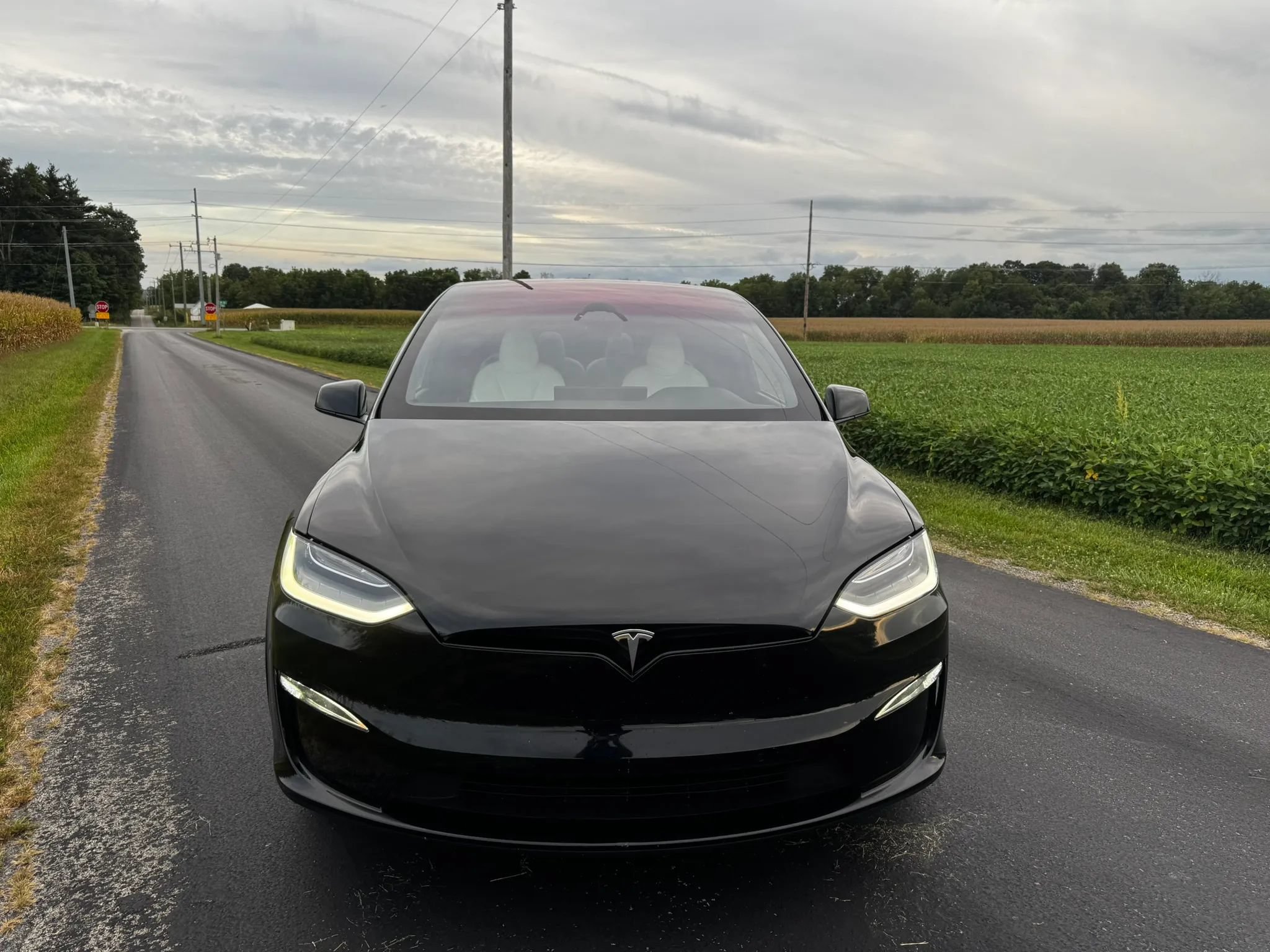 Used 2022 Tesla Model X Plaid AWD/4WD image 4