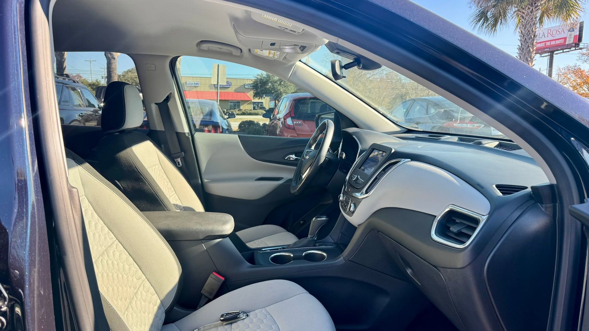 Used 2020 Chevrolet Equinox LT image 9