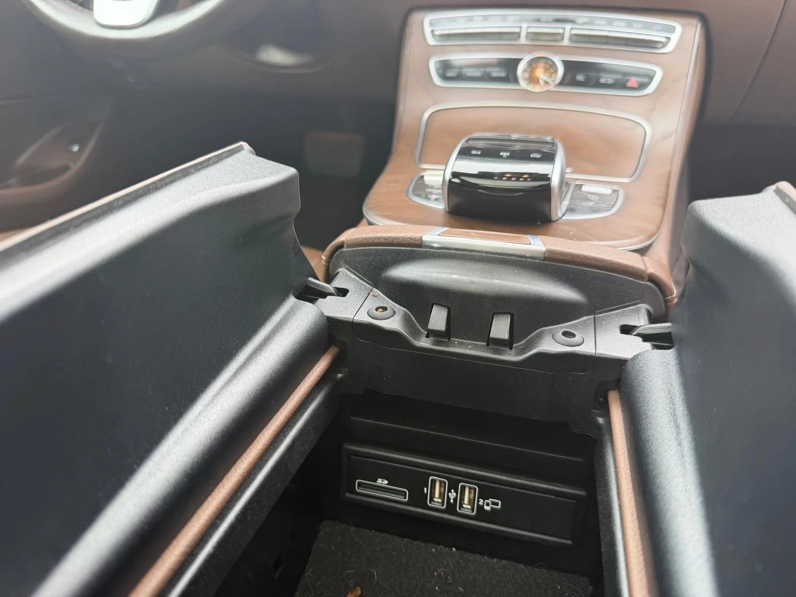 Used 2019 Mercedes-Benz E 450 4MATIC Wagon image 30