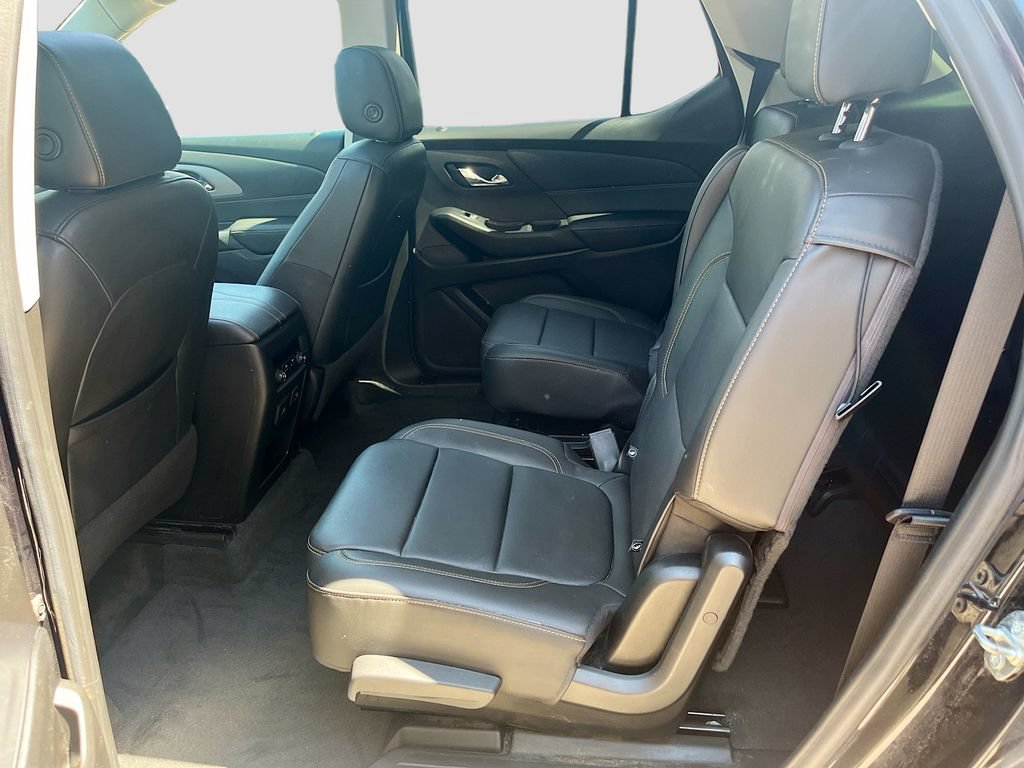 Used 2020 Chevrolet Traverse LT w/ LT Premium Package AWD/4WD image 25