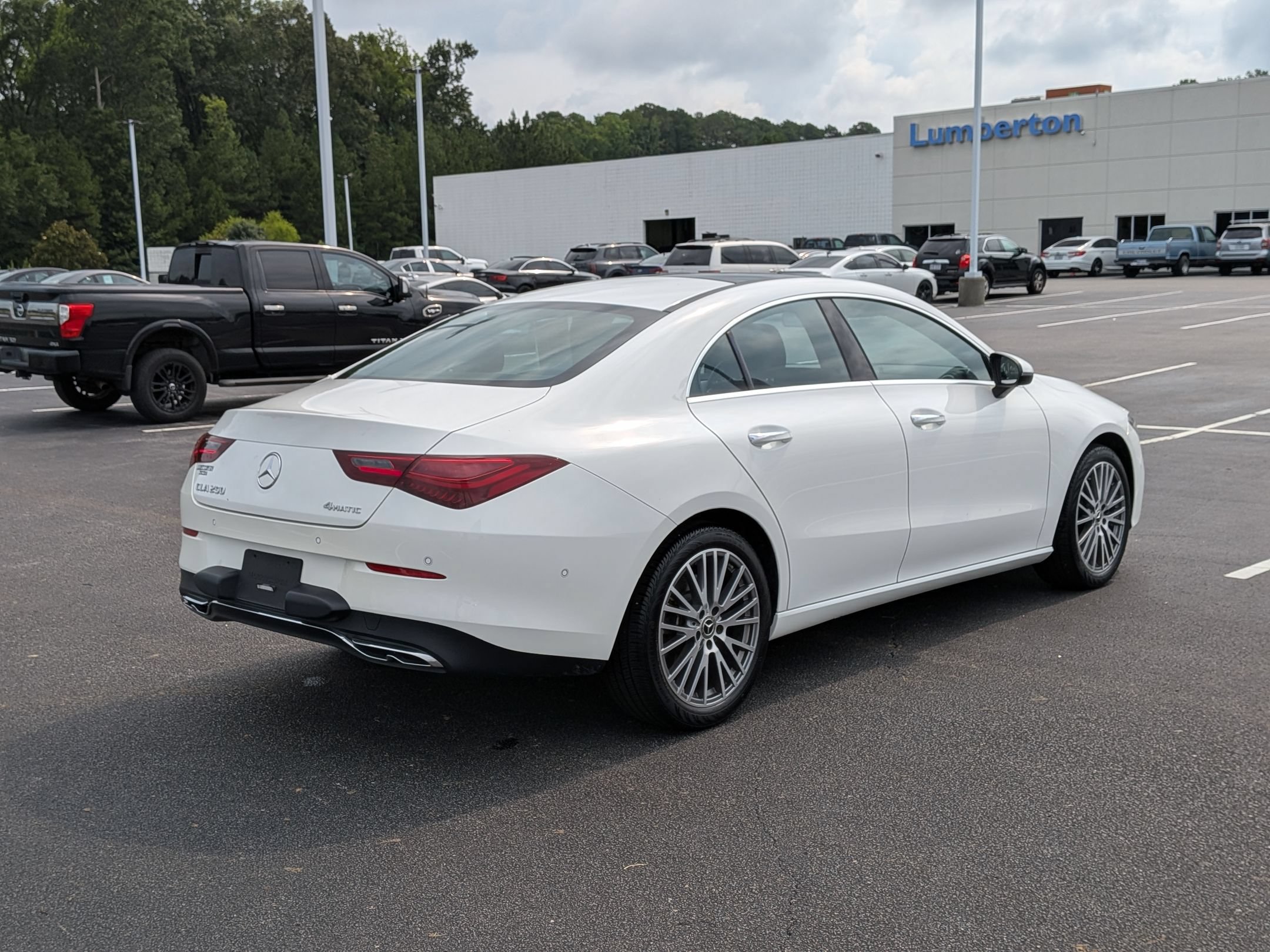 Used 2025 Mercedes-Benz CLA 250 4MATIC image 3