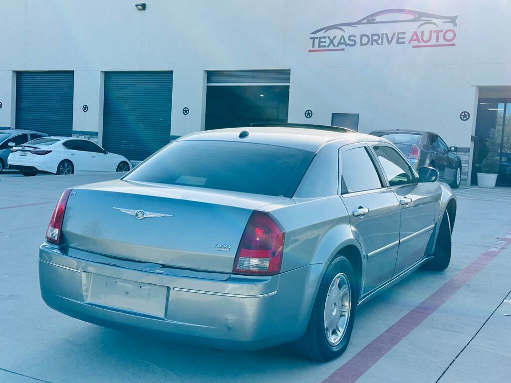 Used 2006 Chrysler 300 Touring image 7