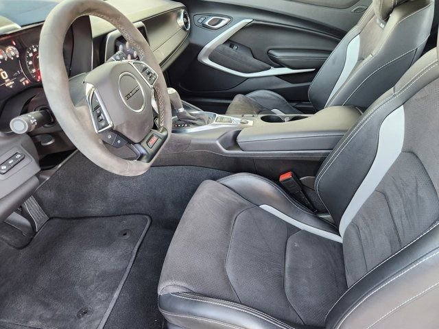 Used 2023 Chevrolet Camaro SS image 4