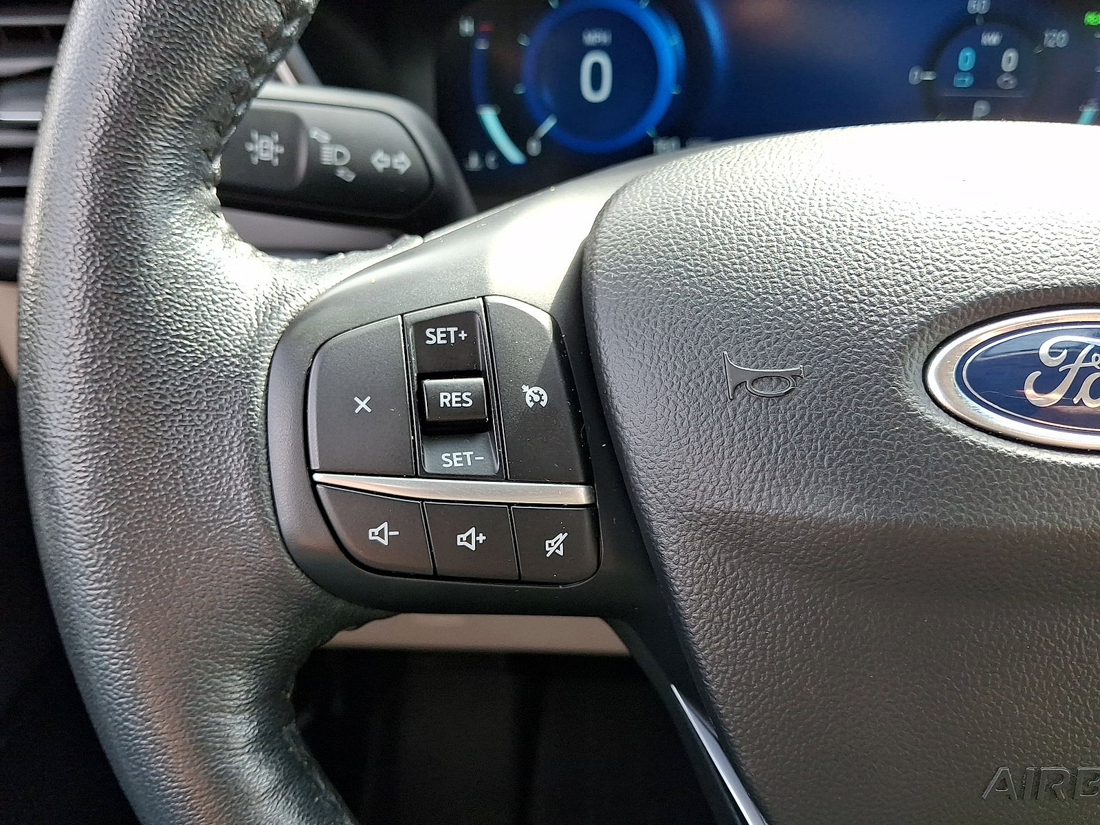 Used 2020 Ford Escape SE Sport AWD/4WD image 17