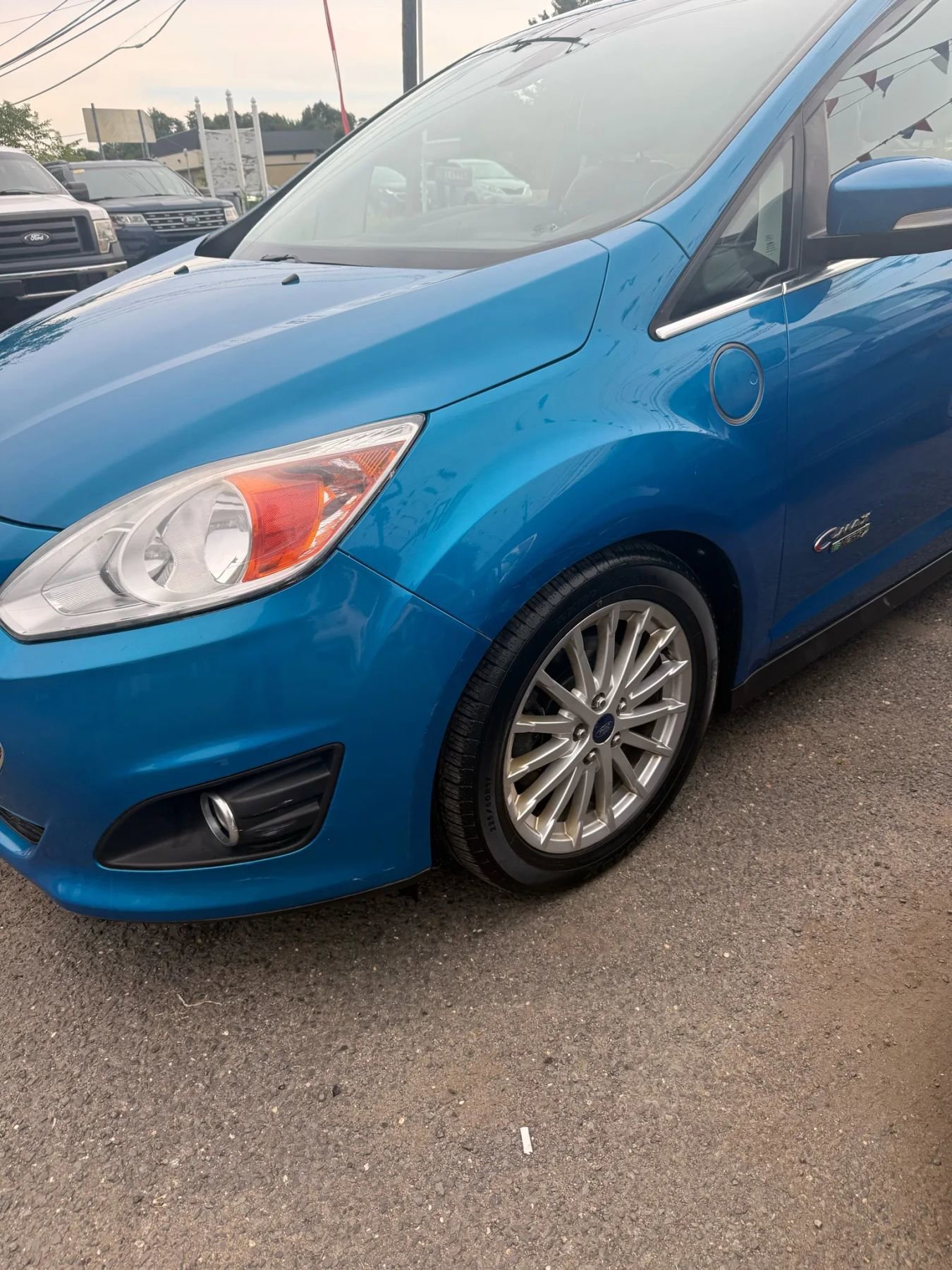 Used 2013 Ford C-MAX Energi SEL image 3