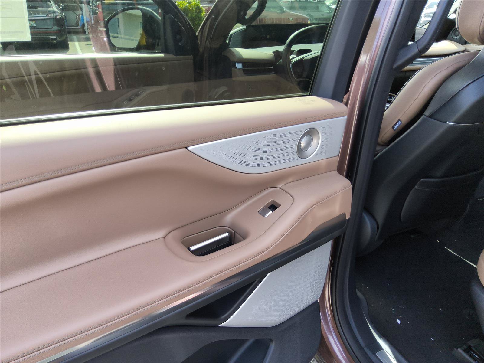 New 2027 Lincoln Navigator Black Label AWD/4WD image 17