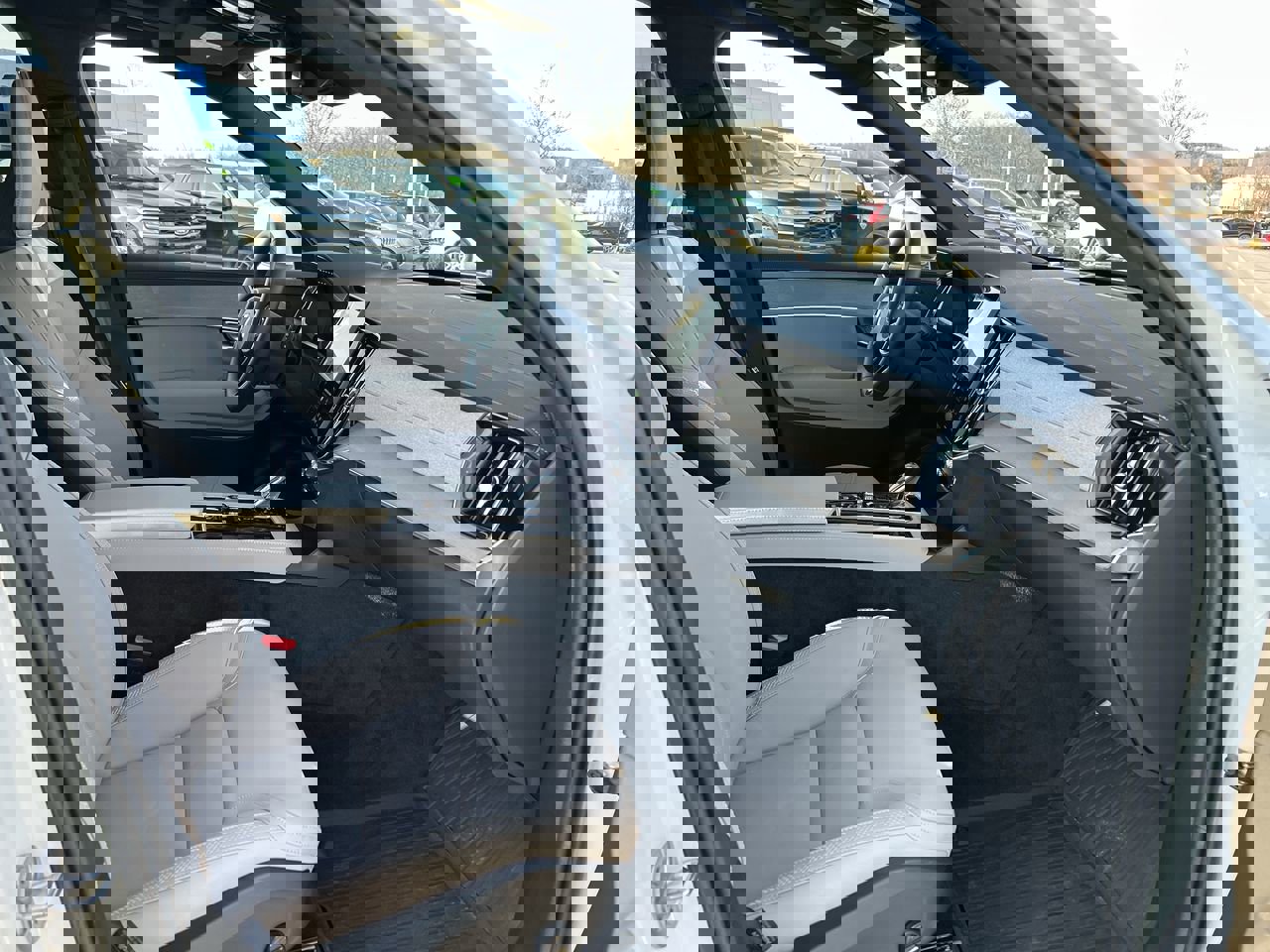 Used 2026 Volvo XC90 B5 Plus w/ Protection Package image 13