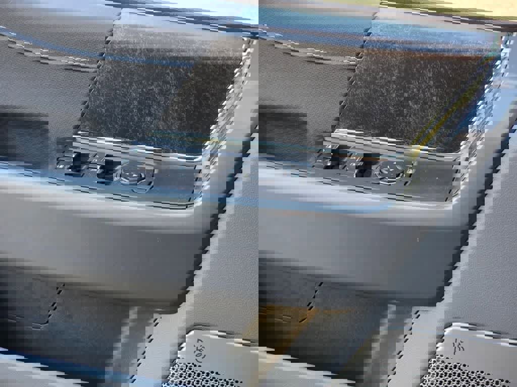 New 2025 Ford F150 Lightning Flash image 17