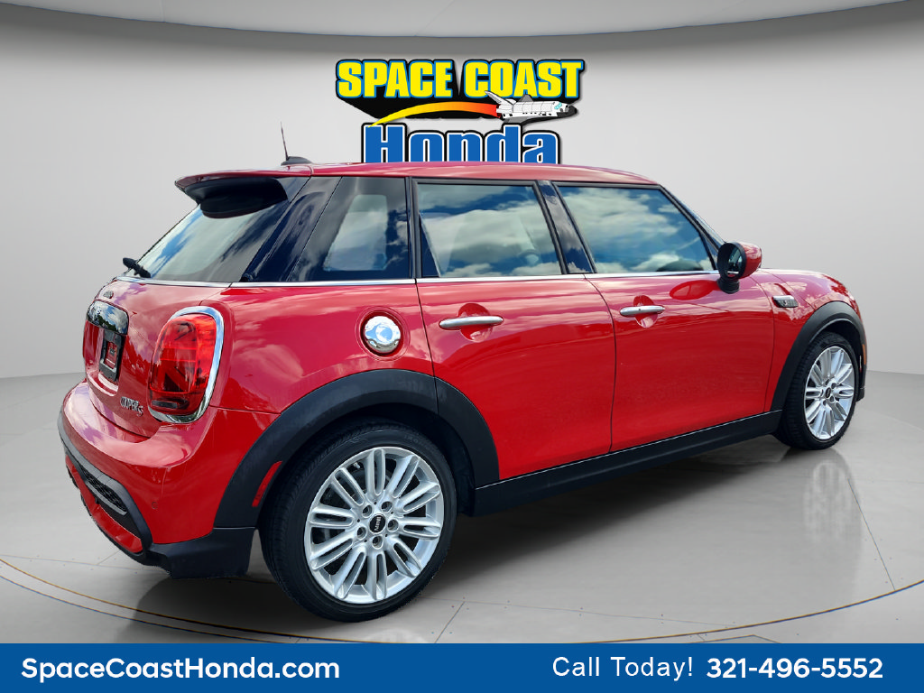 Used 2024 MINI Cooper S FWD image 3