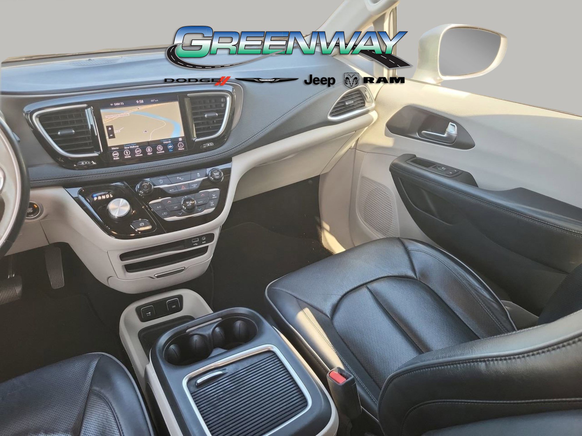 Used 2019 Chrysler Pacifica Limited image 15