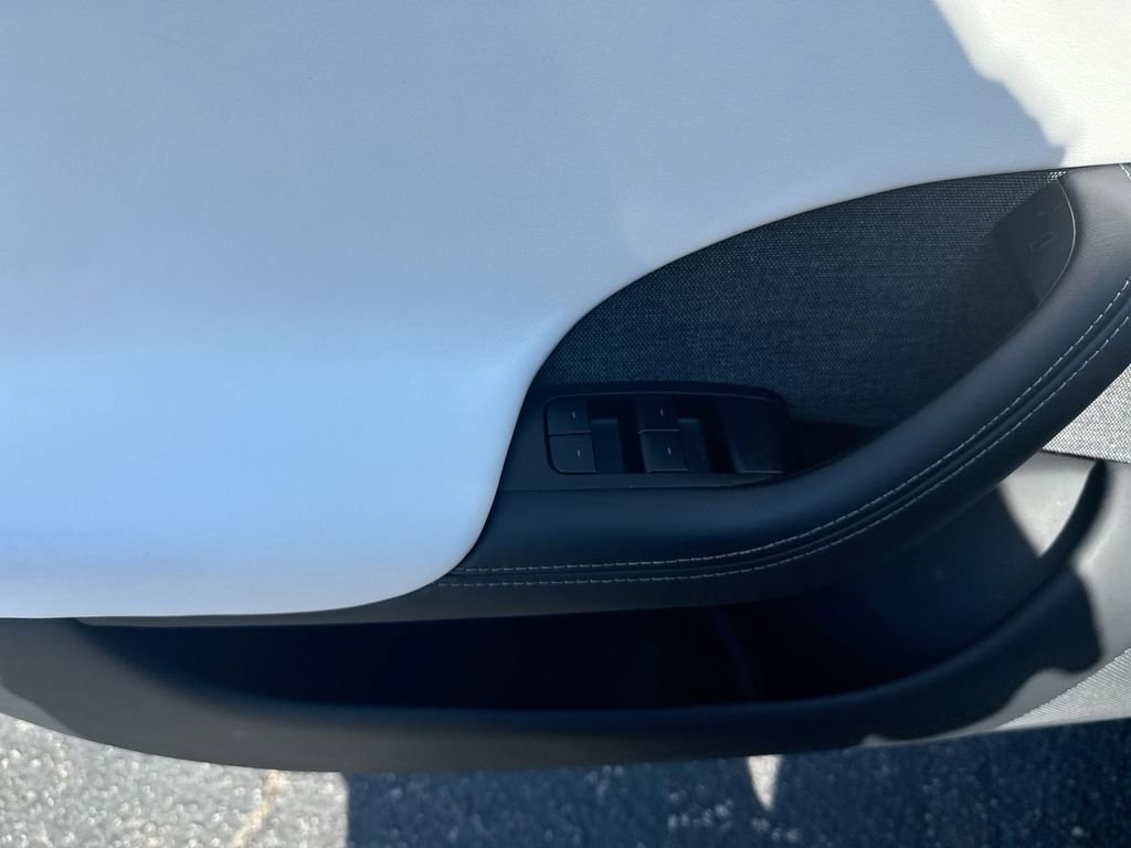 Used 2023 Tesla Model S AWD/4WD image 15