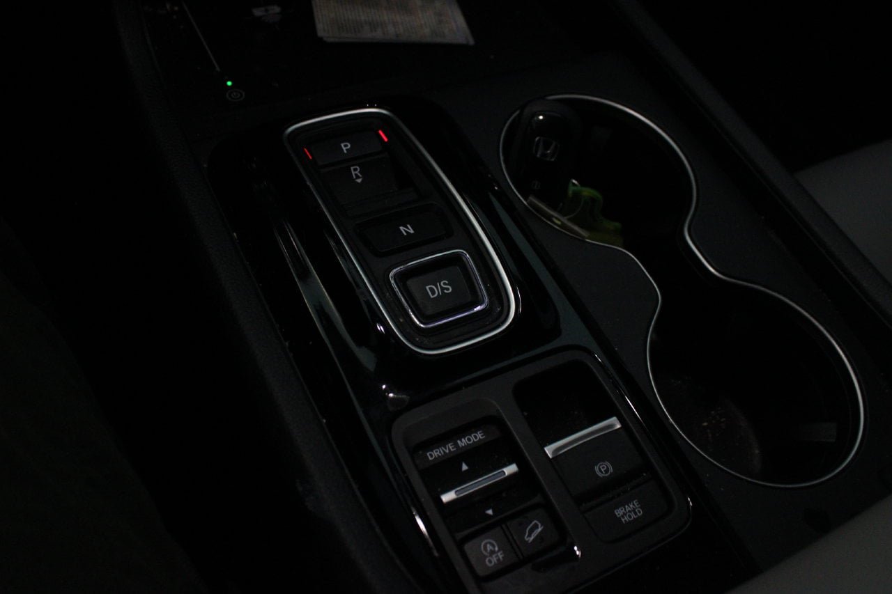 Used 2025 Honda Pilot EX-L image 17