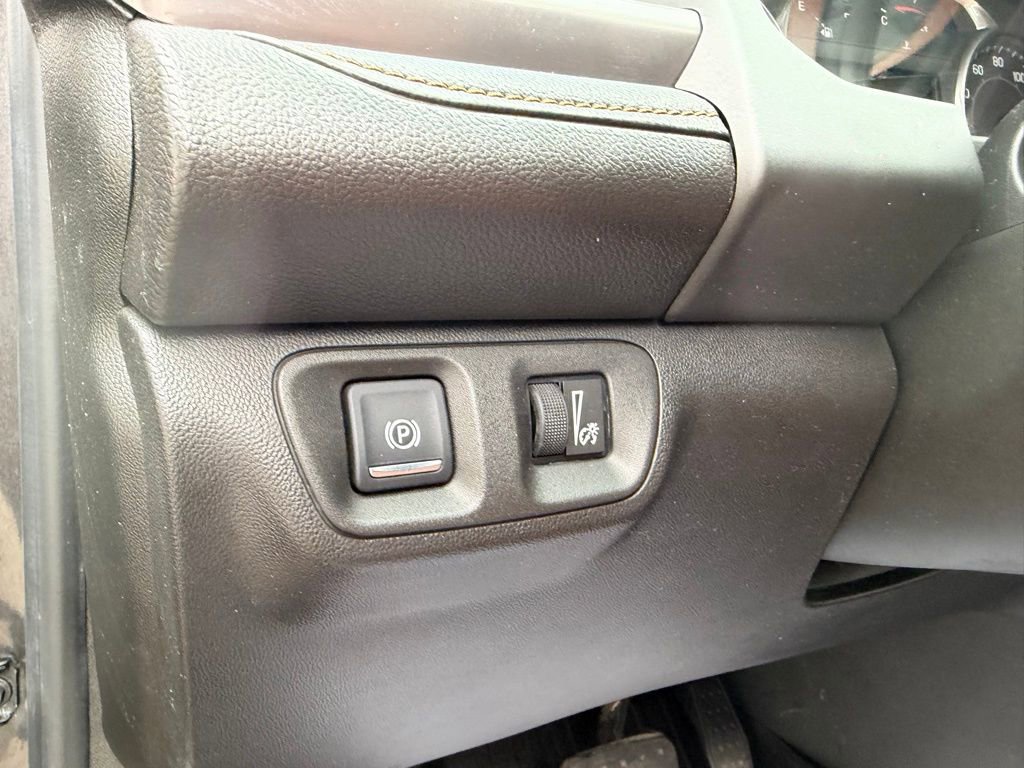 Certified 2017 GMC Acadia SLT image 22