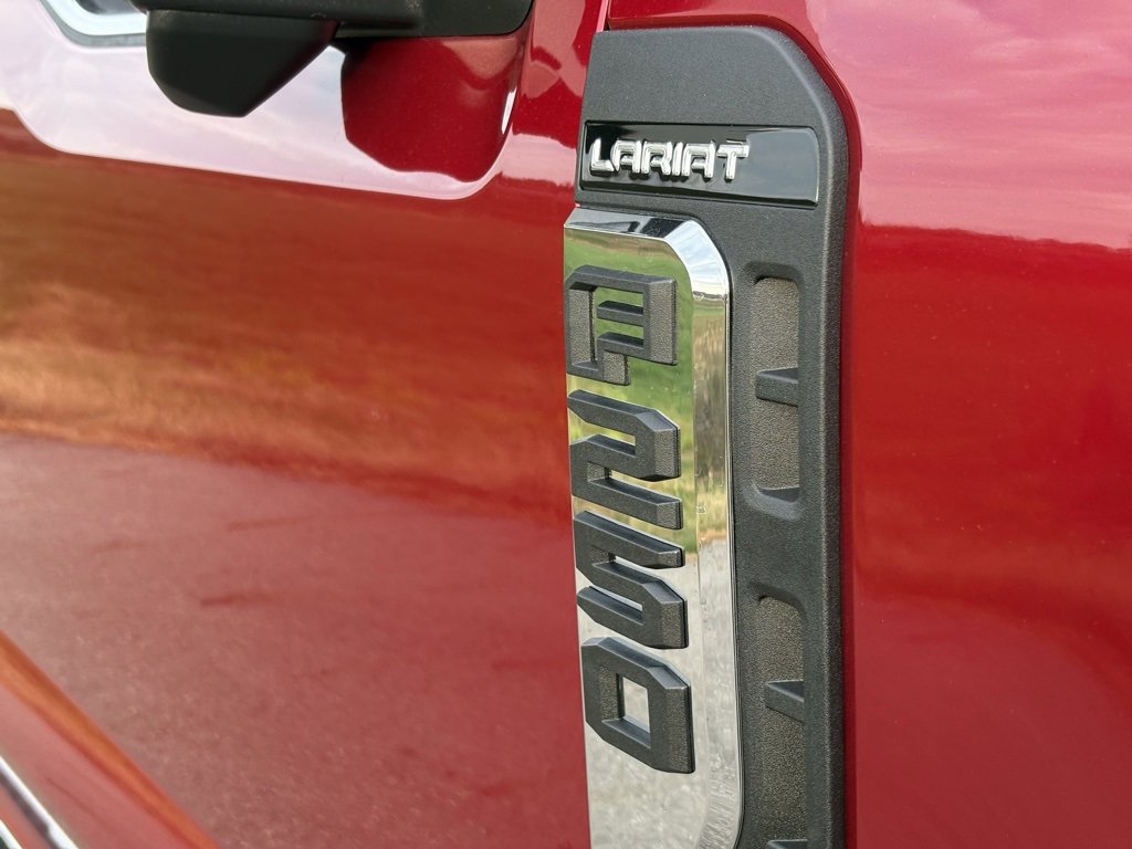 New 2026 Ford F250 Lariat w/ Lariat Premium Package image 10