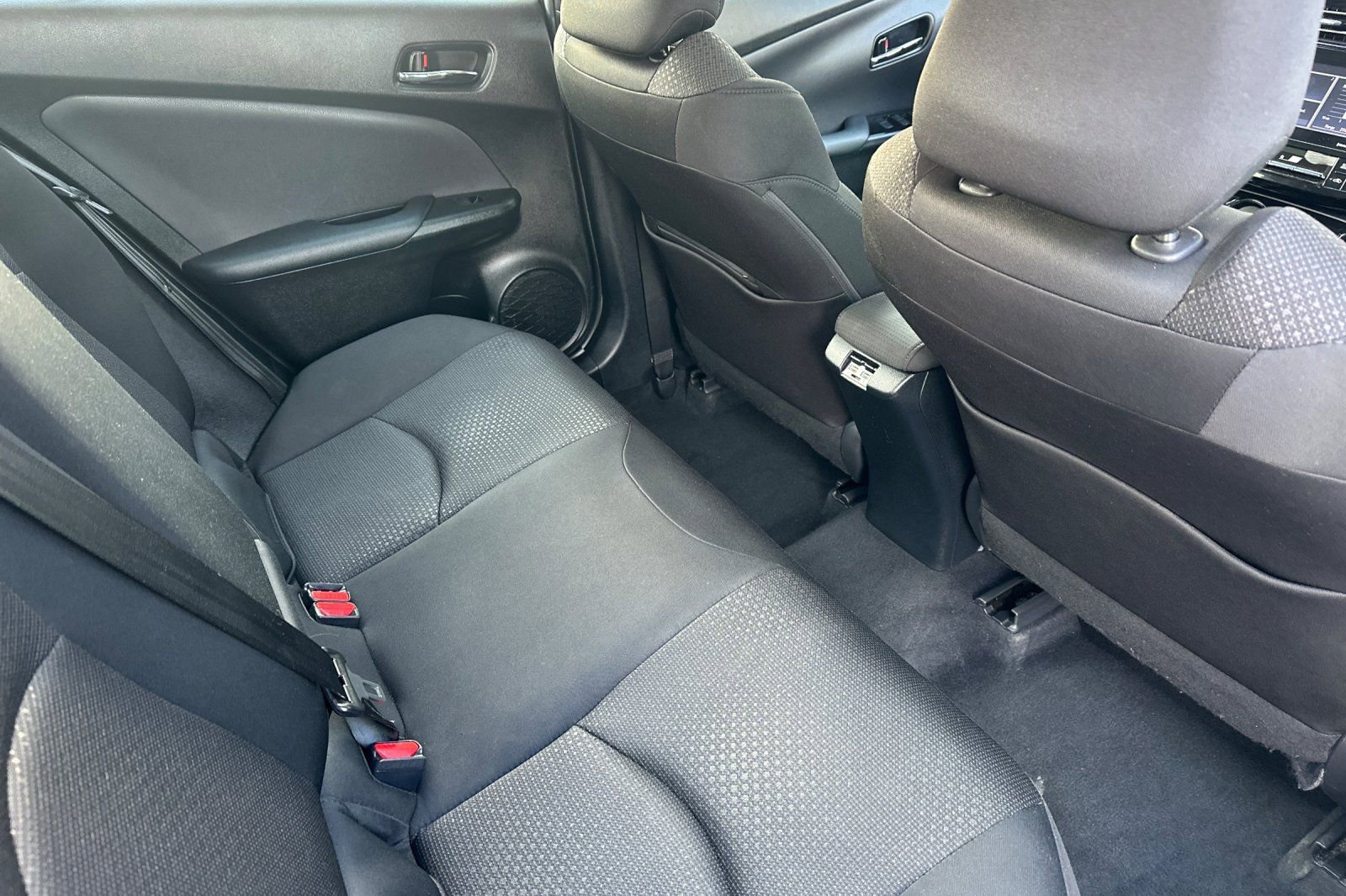 Certified 2022 Toyota Prius LE image 19