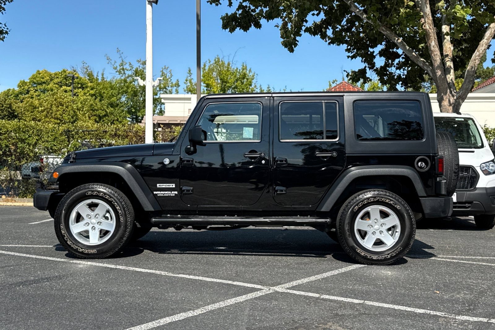Used 2014 Jeep Wrangler Unlimited Sport w/ Quick Order Package 24S AWD/4WD image 7