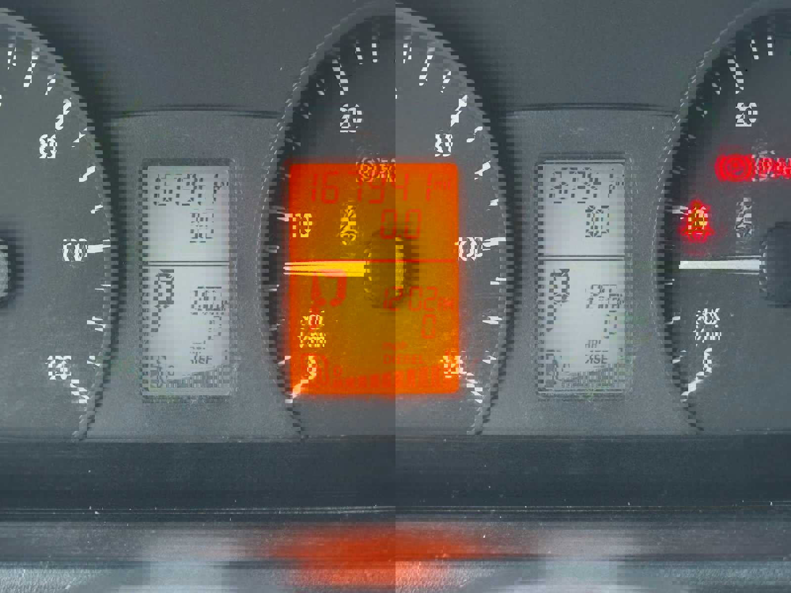 Used 2016 Freightliner Sprinter 2500 image 25