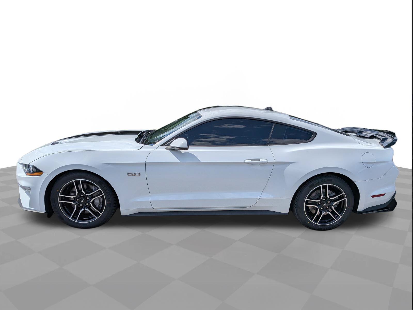 Used 2022 Ford Mustang GT Premium w/ Equipment Group 401A RWD image 7