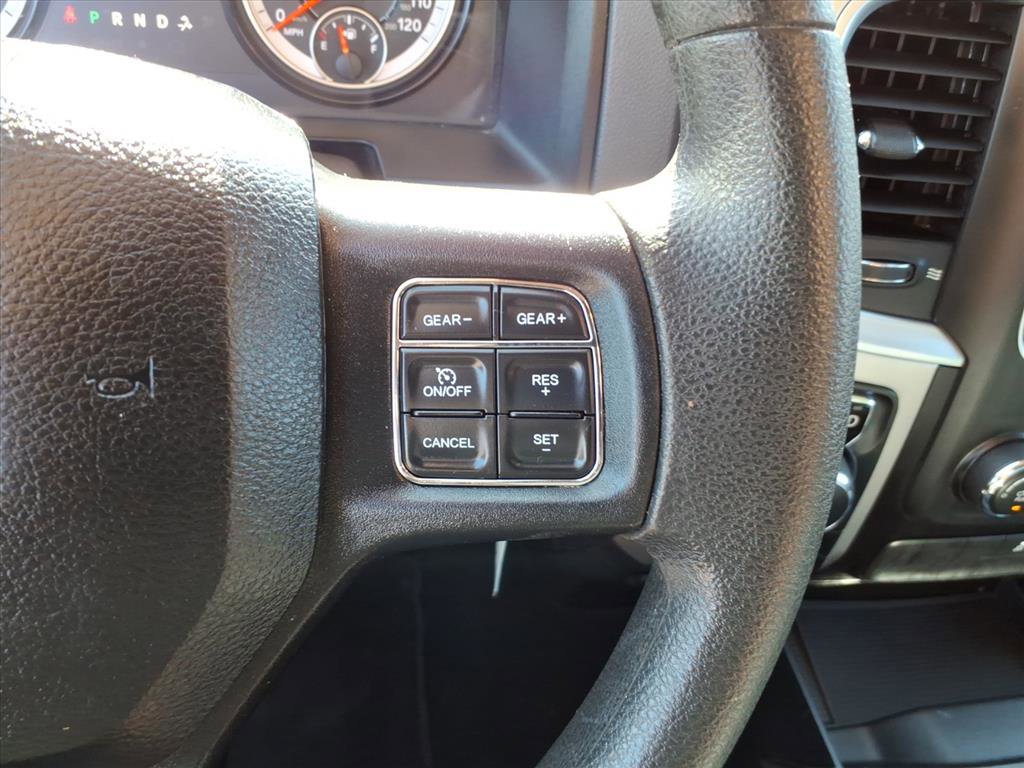 Used 2020 RAM 1500 Classic SLT image 25