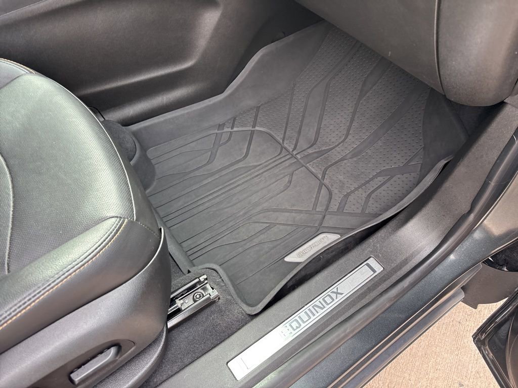 Used 2021 Chevrolet Equinox Premier AWD/4WD image 28