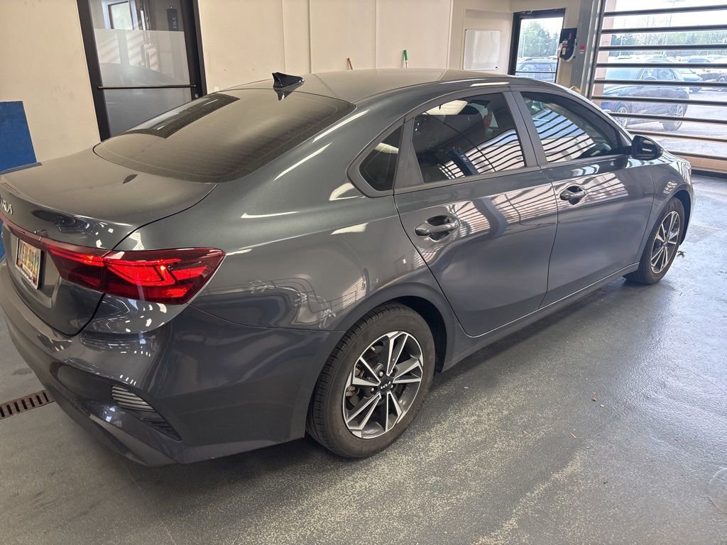 Used 2023 Kia Forte LXS w/ LXS Technology Package image 5