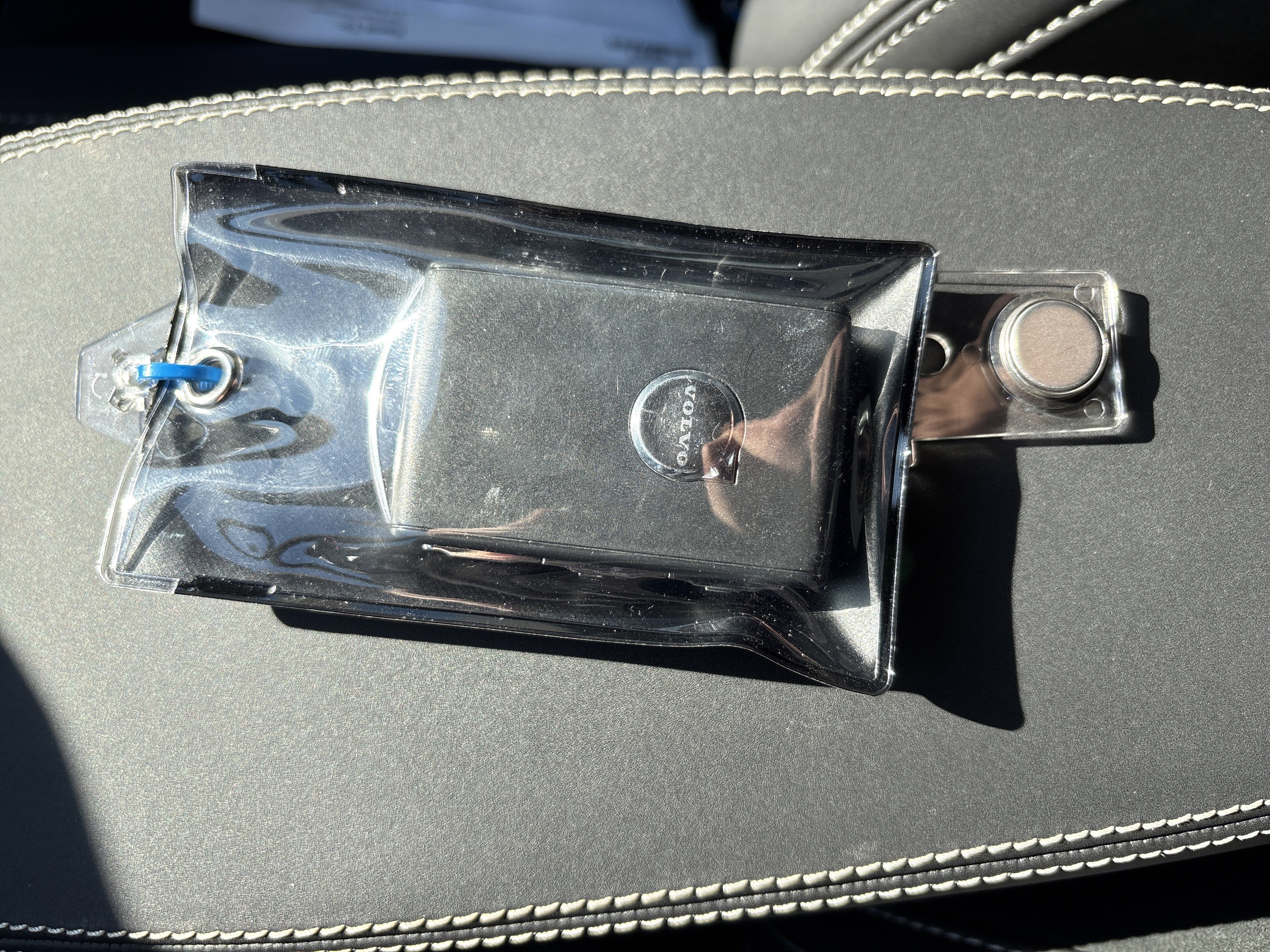 Certified 2025 Volvo XC40 B5 Plus image 35