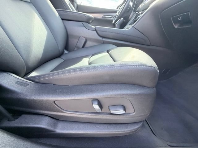 Used 2023 Cadillac XT5 Luxury FWD image 28