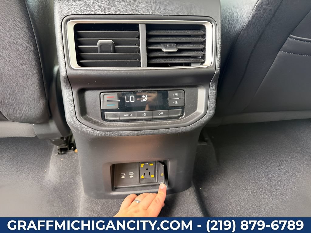 Used 2026 Volkswagen Atlas SE AWD/4WD image 28