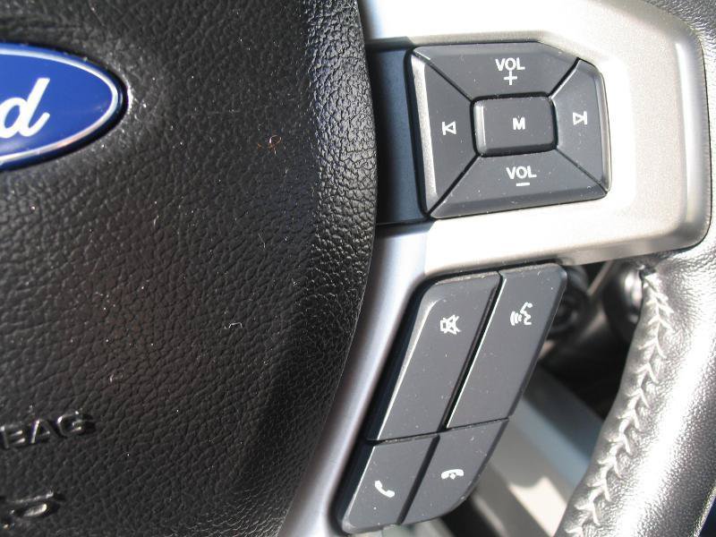 Used 2019 Ford F150 Lariat w/ Equipment Group 502A Luxury AWD/4WD image 33