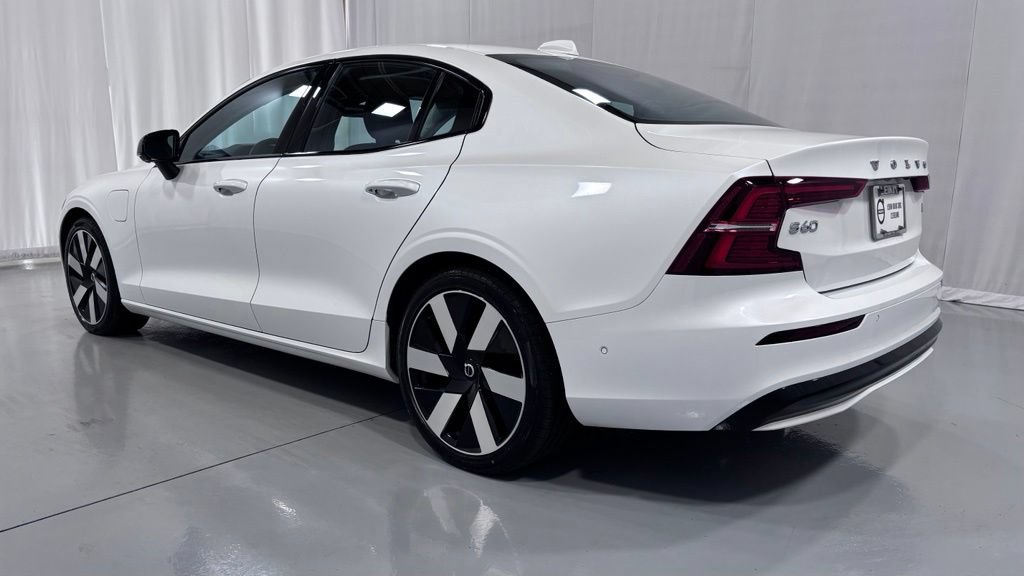 Certified 2024 Volvo S60 T8 Plus w/ Climate Package AWD/4WD image 8