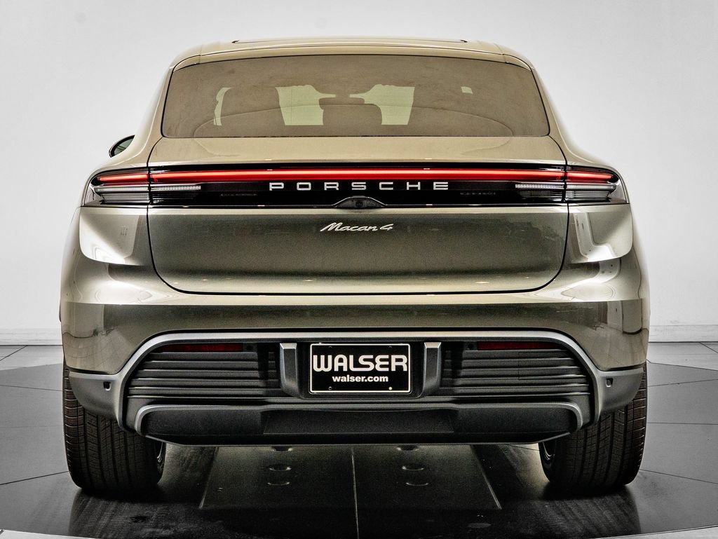 New 2026 Porsche Macan 4 Electric AWD/4WD image 7