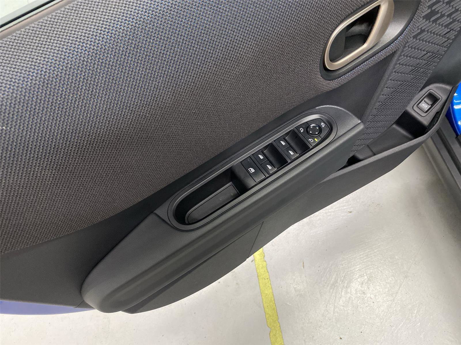 New 2026 MINI Cooper 4-Door Hardtop FWD image 19