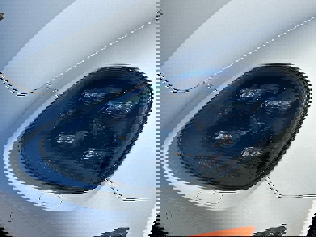 Used 2019 Porsche Panamera 4S image 28