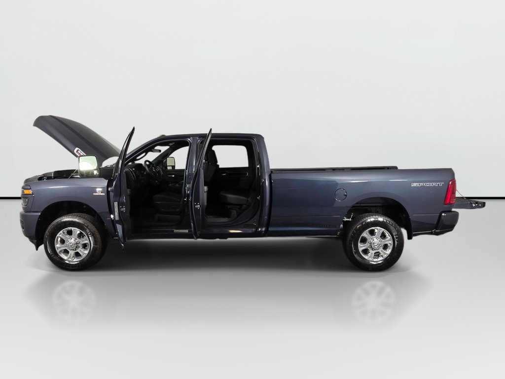 New 2026 RAM 3500 Big Horn AWD/4WD image 10