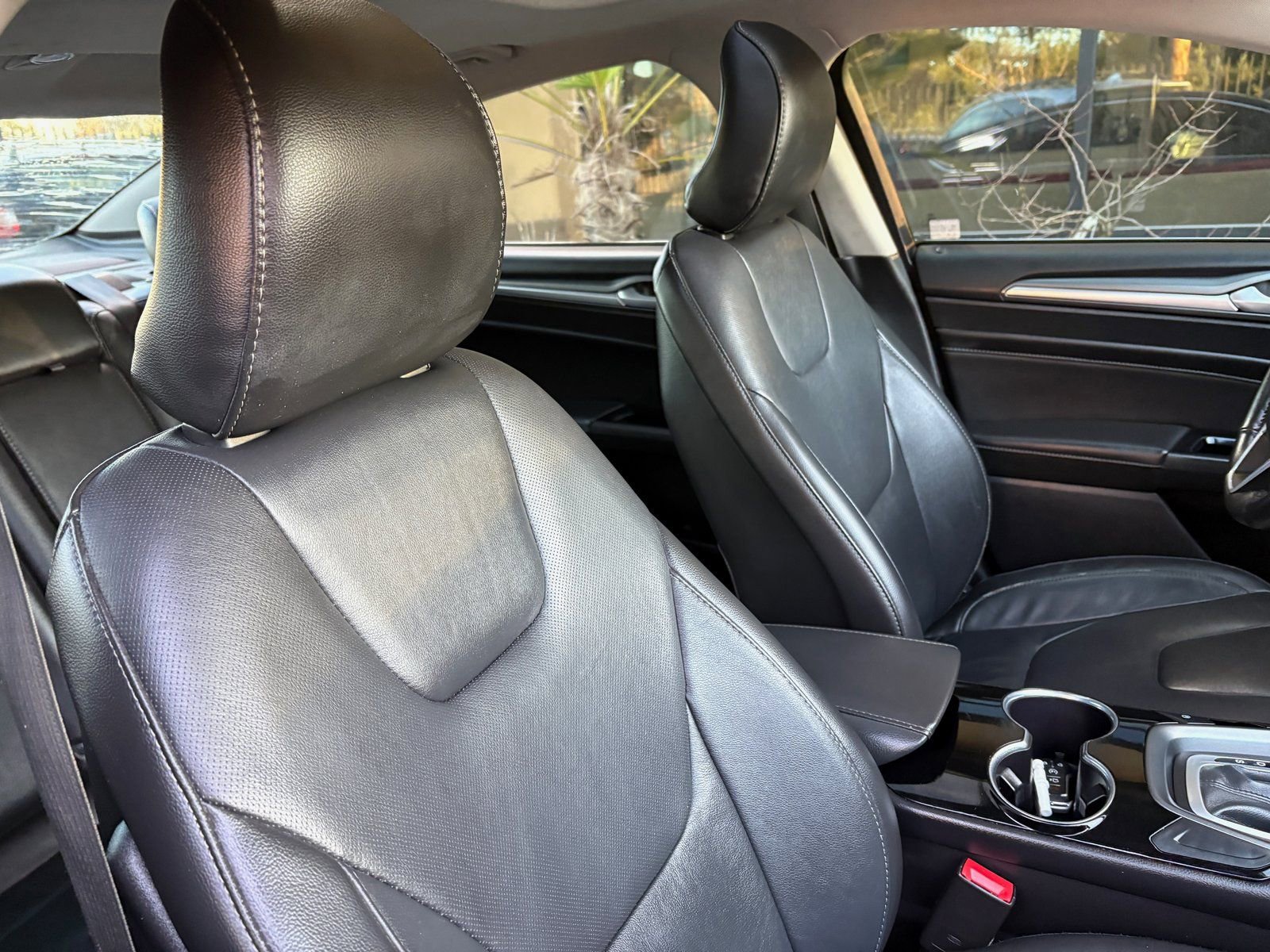 Used 2016 Ford Fusion Titanium image 27