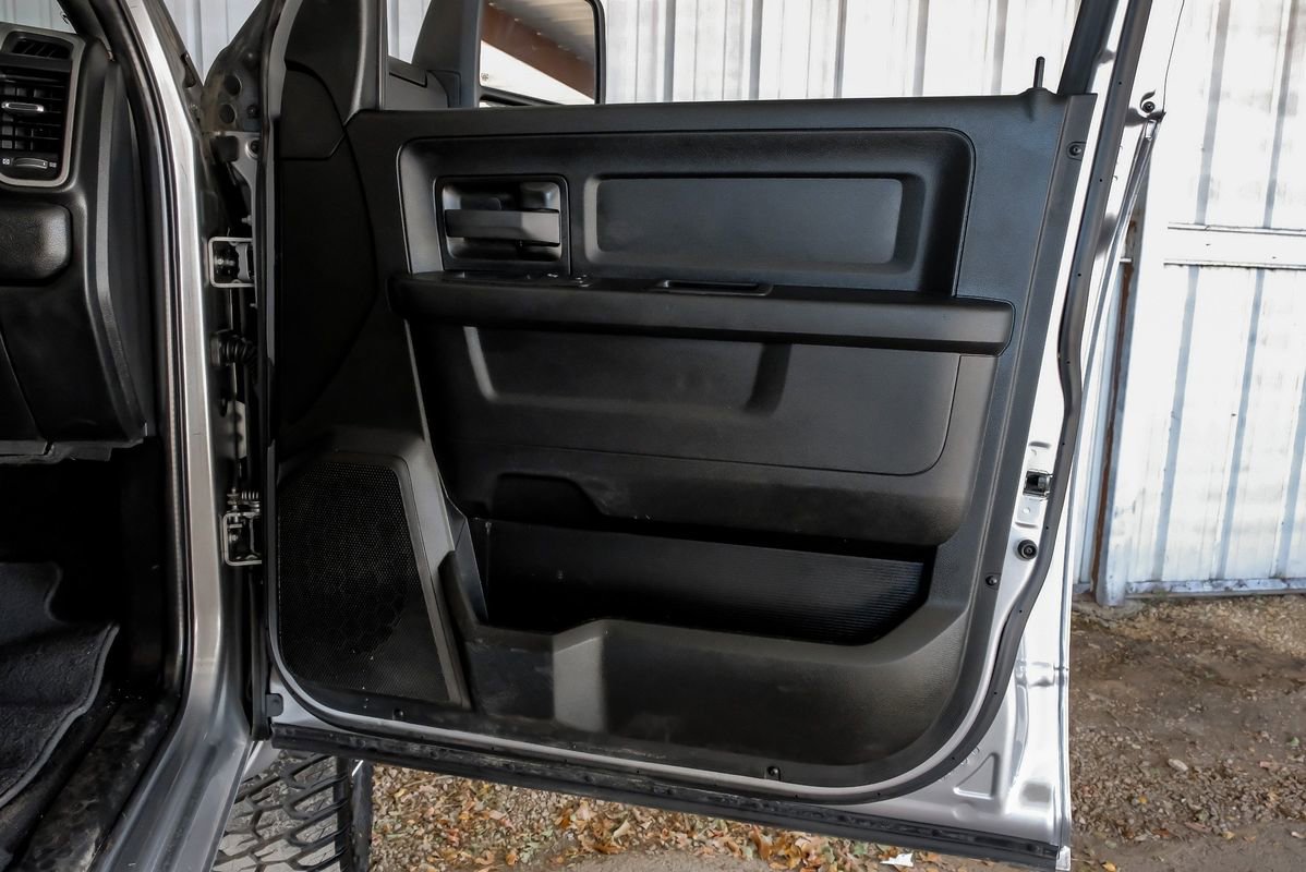 Used 2024 RAM 3500 Tradesman w/ Chrome Appearance Group image 47