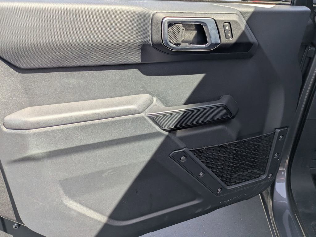 Used 2025 Ford Bronco Big Bend image 15