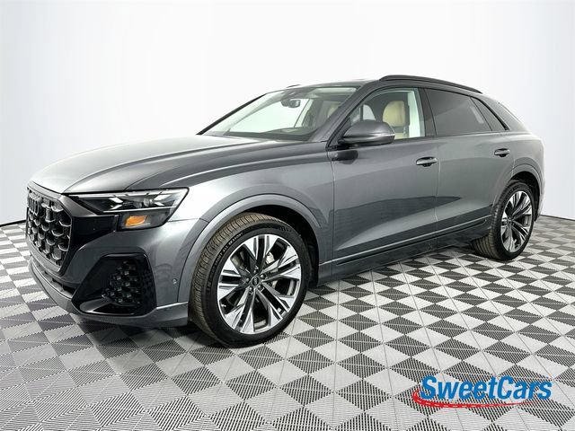 Used 2025 Audi Q8 Prestige image 3