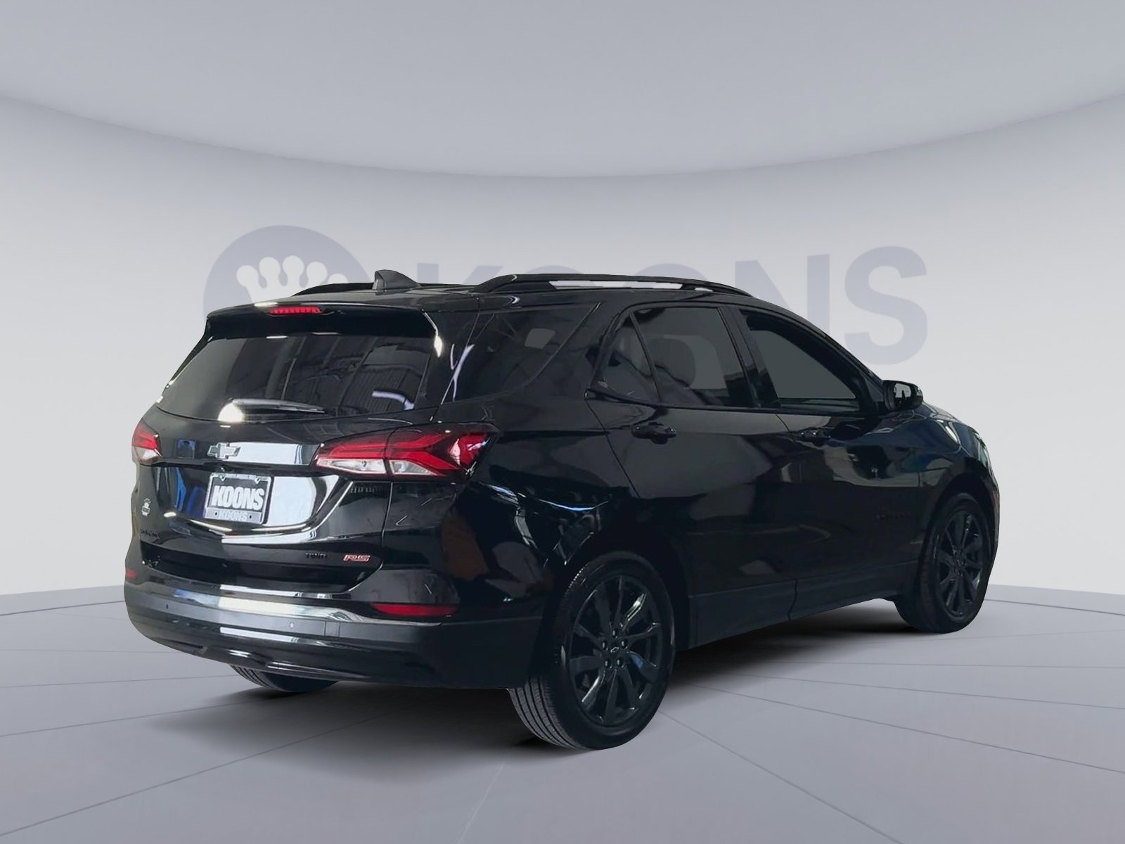 Used 2022 Chevrolet Equinox RS w/ RS Leather Package image 11