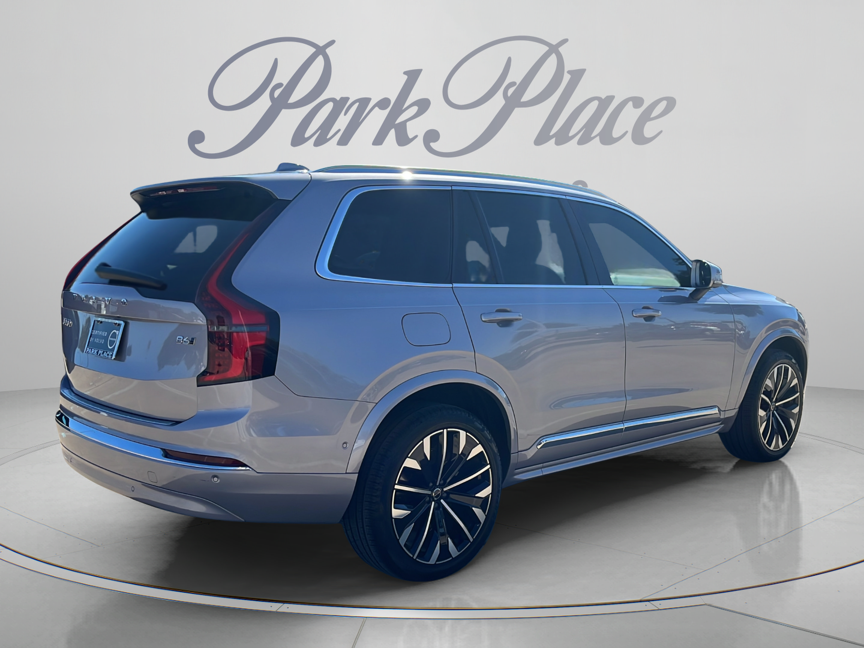 Used 2026 Volvo XC90 B6 Plus w/ Protection Package Premier AWD/4WD image 6