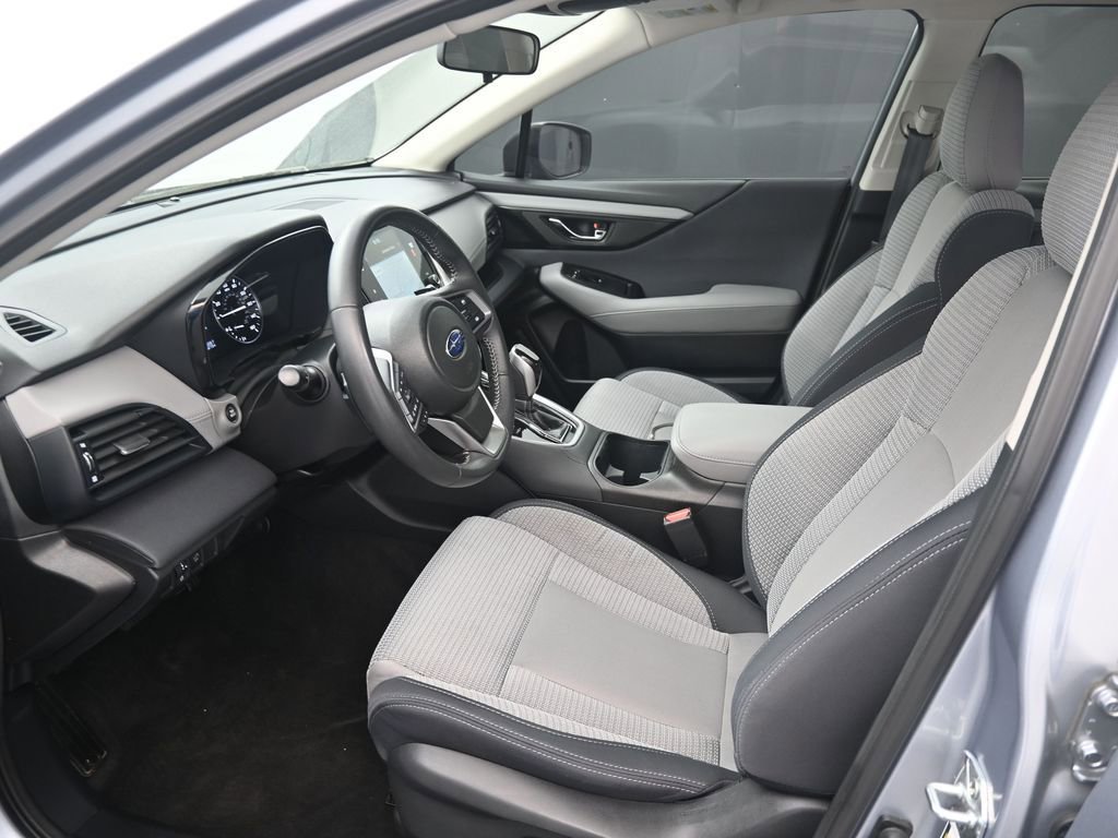 Used 2024 Subaru Outback Premium image 15
