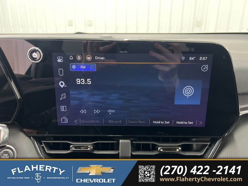 Used 2025 Chevrolet Equinox RS w/ Safety and Technology Package FWD image 29