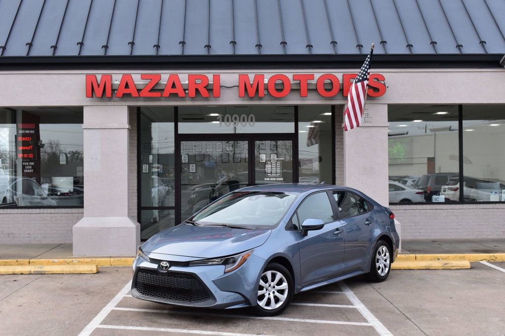 Used 2022 Toyota Corolla LE image 2