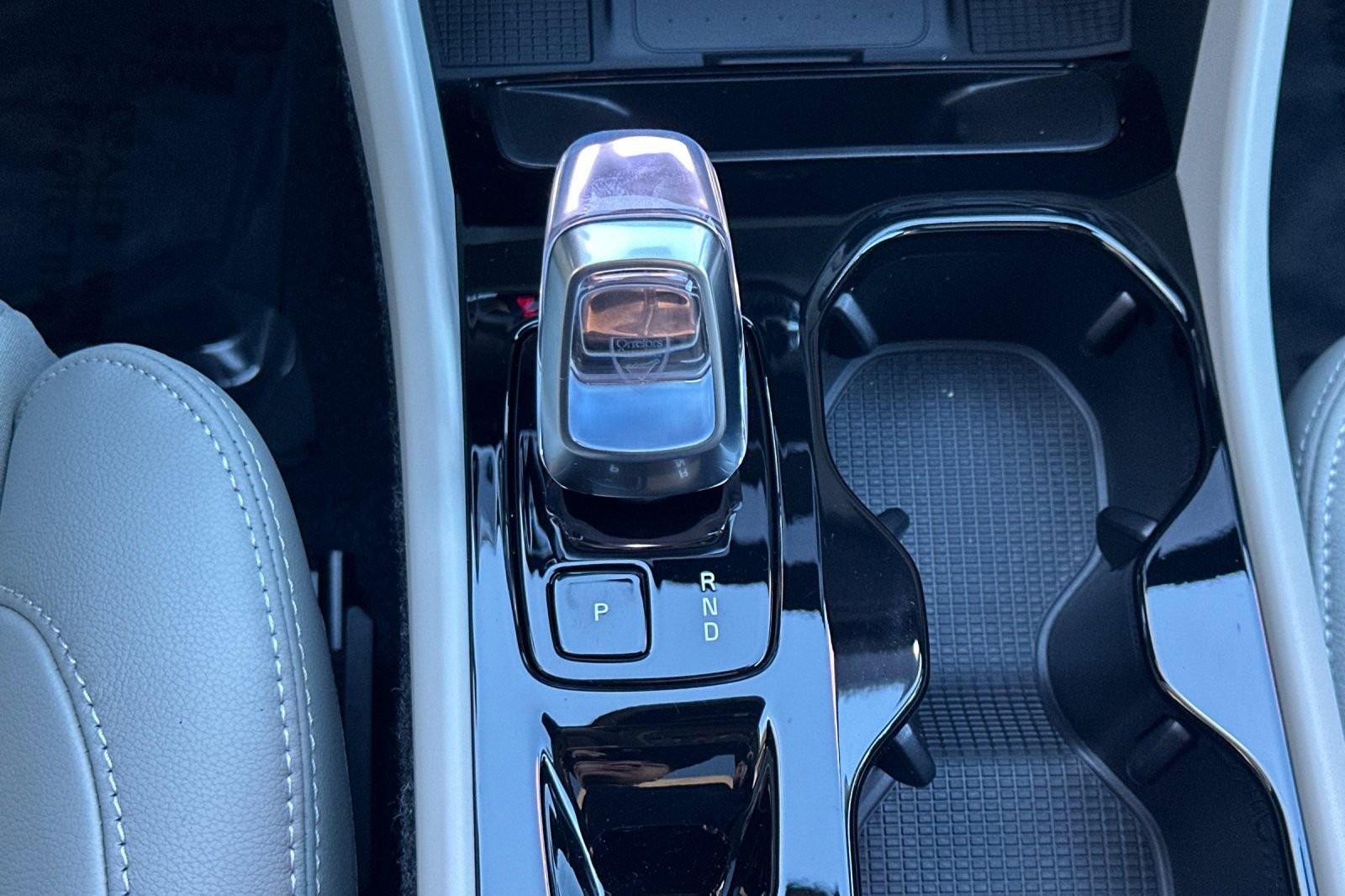 New 2026 Volvo XC40 B5 Plus w/ Protection Package Premier image 24