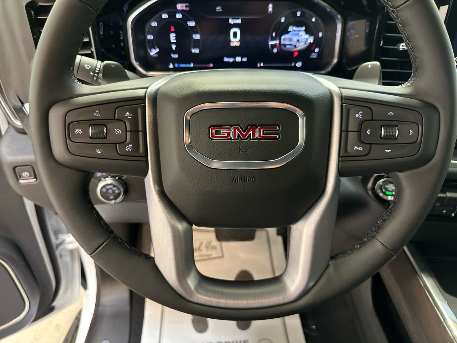 New 2026 GMC Sierra 1500 SLT w/ SLT Convenience Package image 14