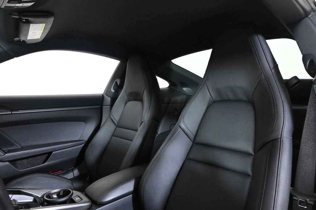 Used 2025 Porsche 911 Carrera w/ Sport Chrono Package image 5