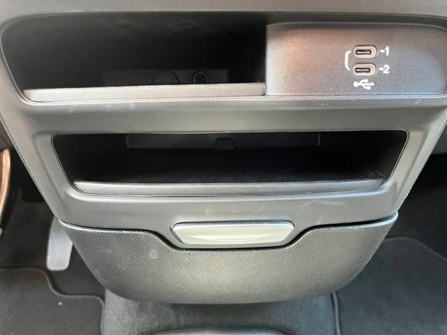 New 2026 Chrysler Pacifica Select AWD/4WD image 38