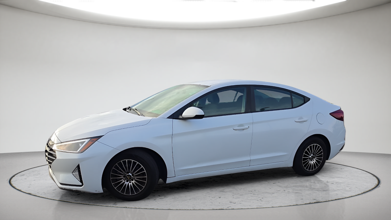 Used 2019 Hyundai Elantra SE w/ Cargo Package FWD image 12