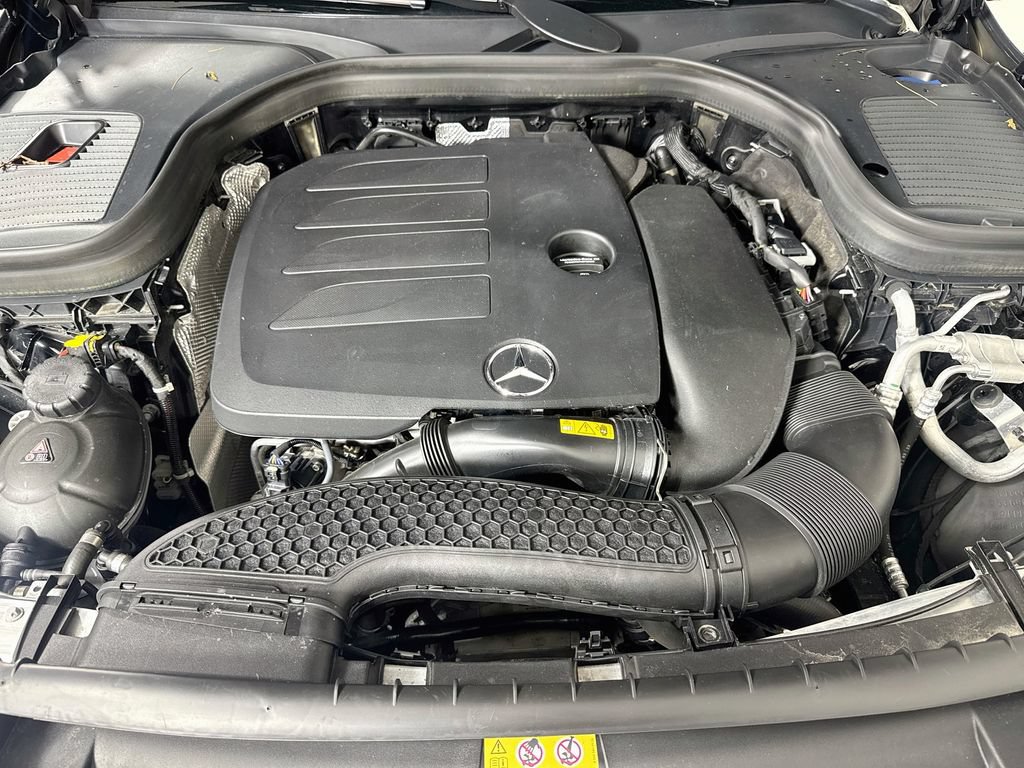 Used 2022 Mercedes-Benz GLC 300 4MATIC image 32